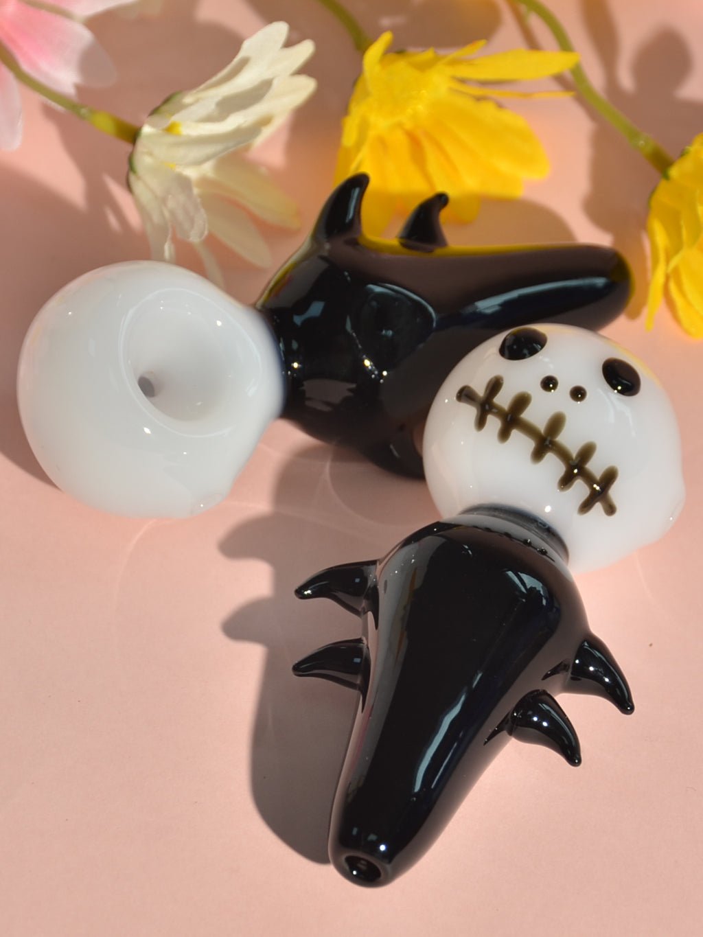 Skull Glass Hand Pipe - Croia Glass