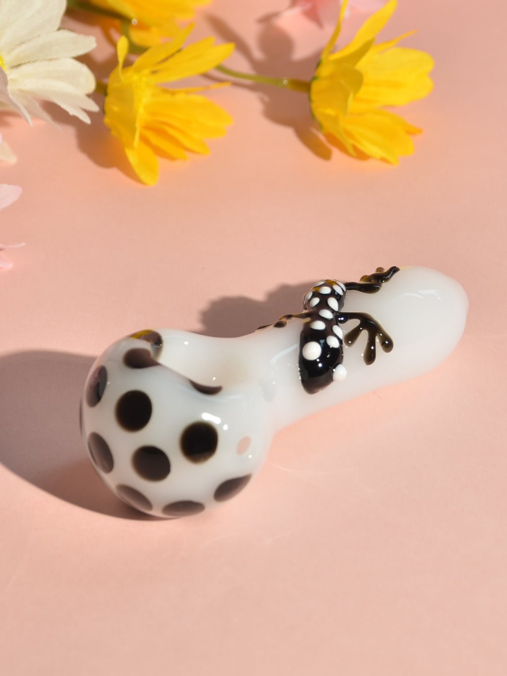 Lizard Glass Smoking Pipe - Croia Glass