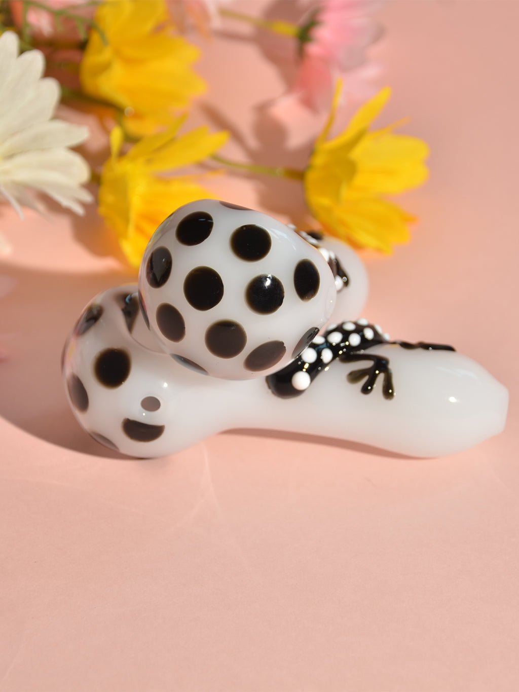 Lizard Glass Smoking Pipe - Croia Glass